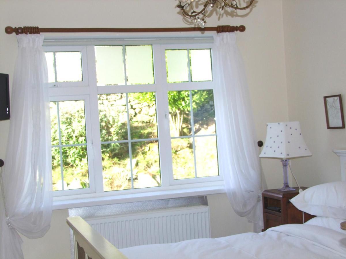 Wonderful Setting Farmhouse Apartment 위클로 외부 사진