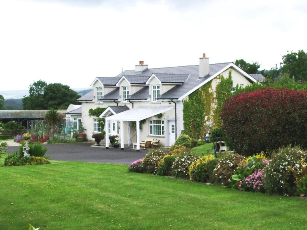 Wonderful Setting Farmhouse Apartment 위클로 외부 사진